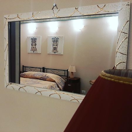 San Nicolo House Bed & Breakfast Aci Catena Exterior foto