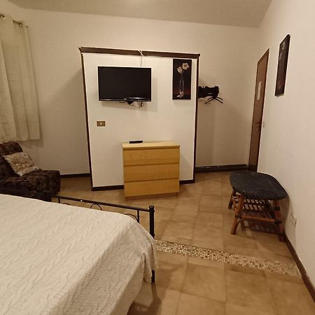 San Nicolo House Bed & Breakfast Aci Catena Exterior foto