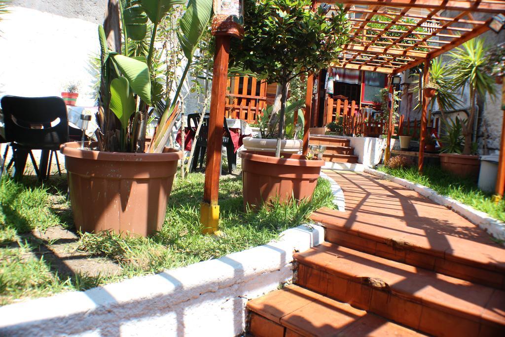 San Nicolo House Bed & Breakfast Aci Catena Exterior foto